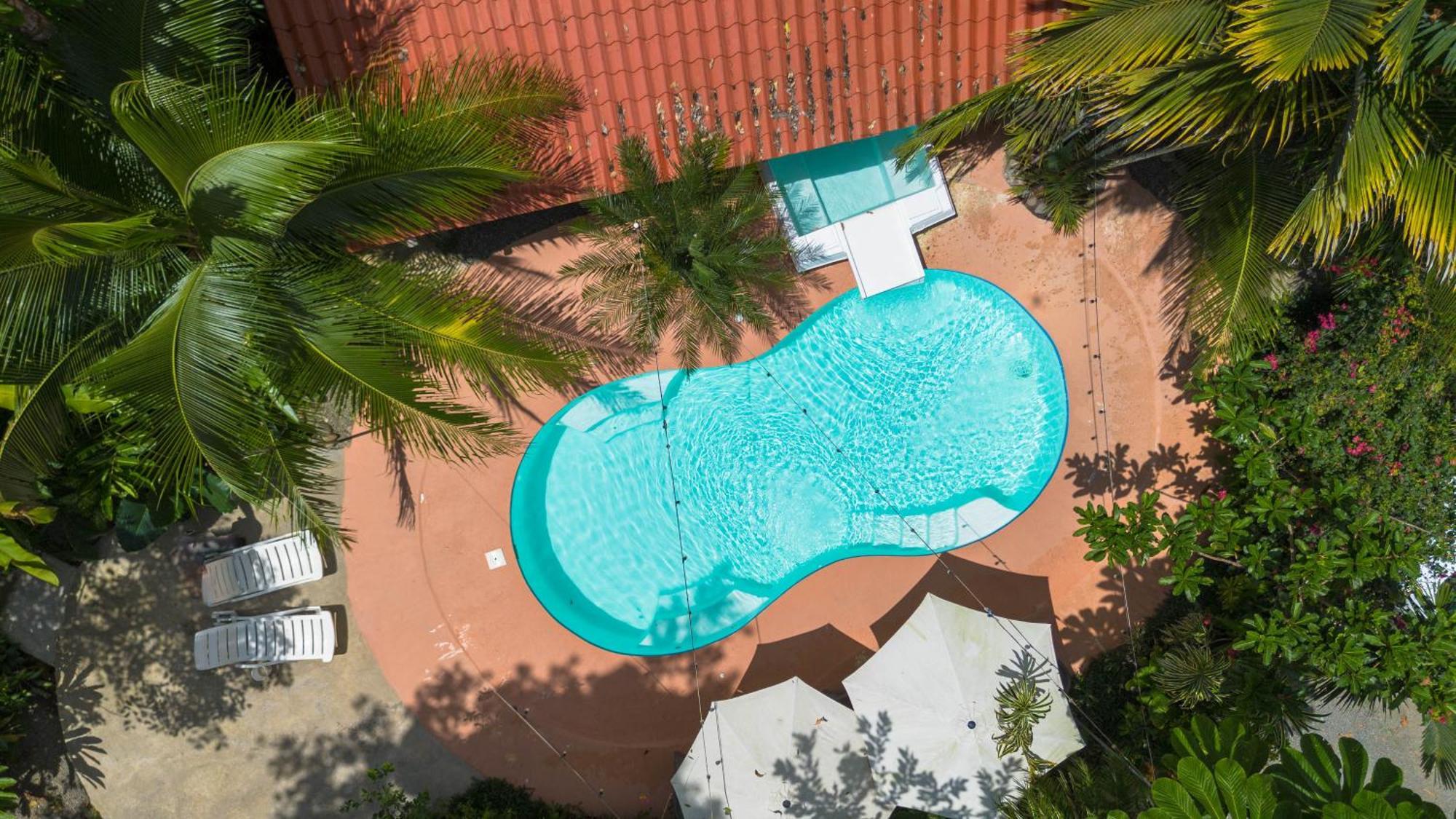 Bambutel Cocles Hotel Puerto Viejo de Talamanca Buitenkant foto