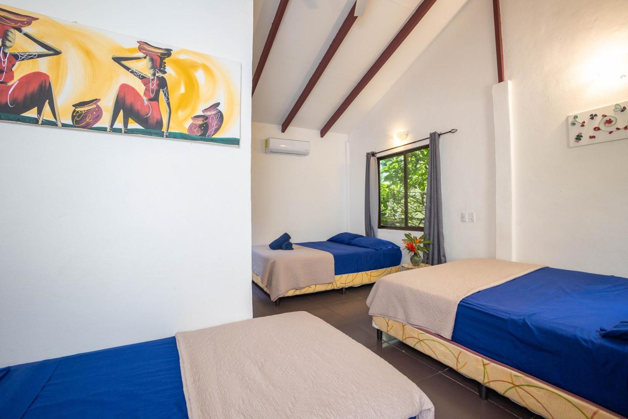 Bambutel Cocles Hotel Puerto Viejo de Talamanca Buitenkant foto