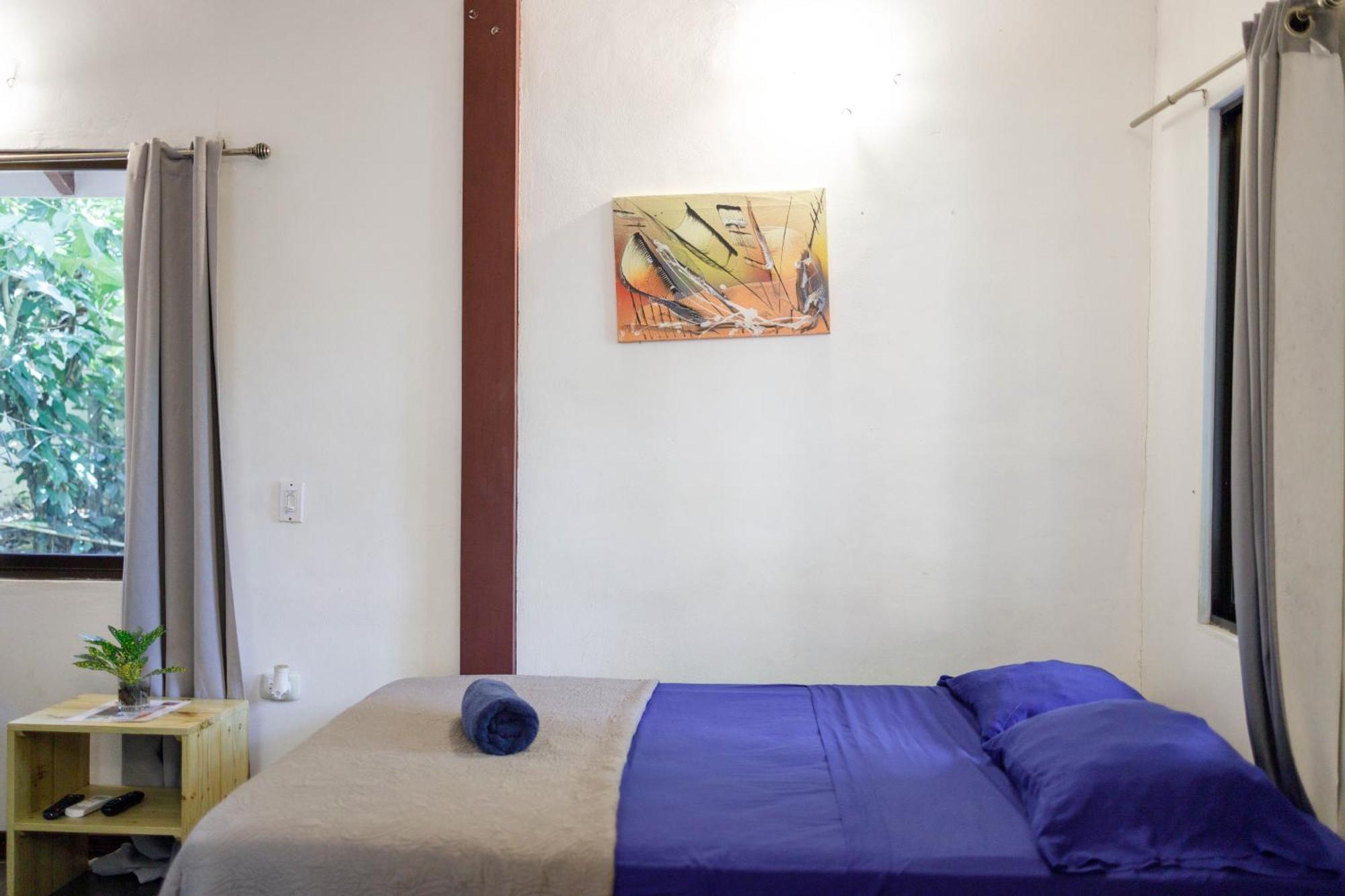 Bambutel Cocles Hotel Puerto Viejo de Talamanca Buitenkant foto